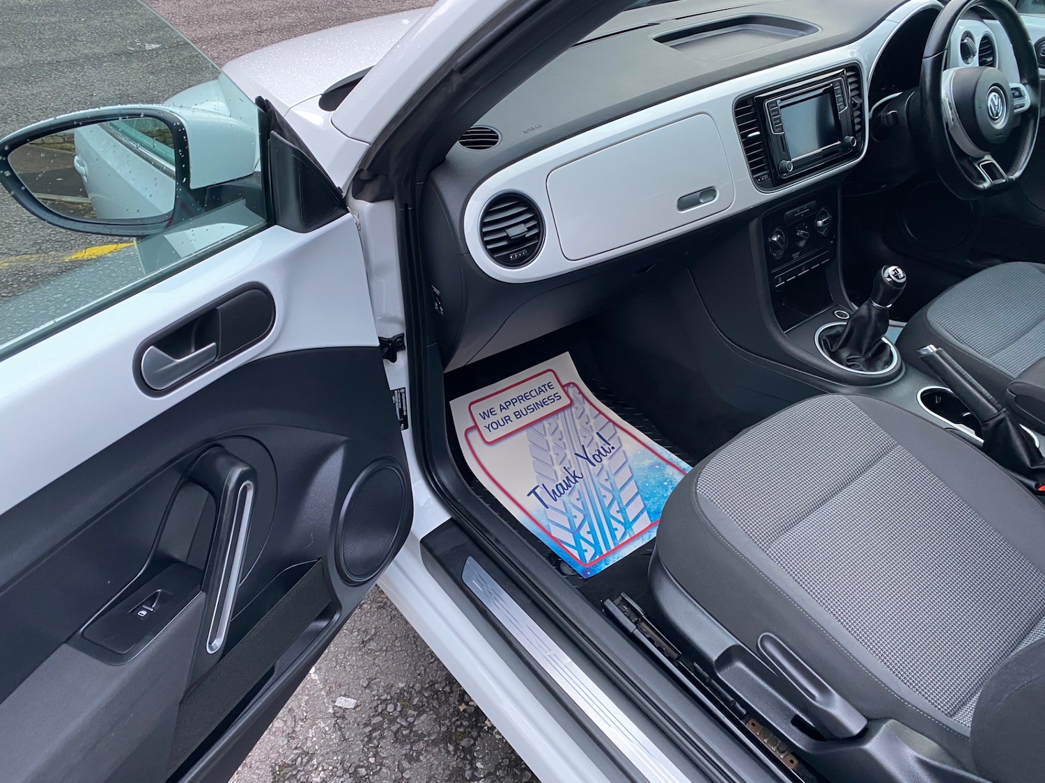 Used Volkswagen Beetle 2016 for sale - 77339524: Photo 11