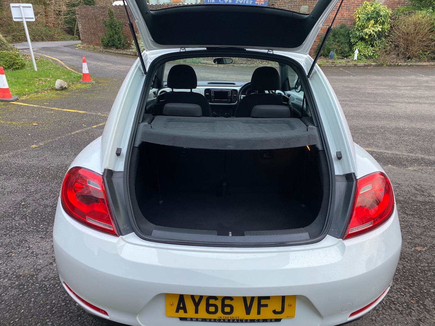 Used Volkswagen Beetle 2016 for sale - 77339524: Photo 16