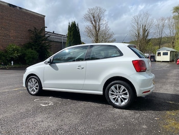 Used Volkswagen Polo 2015 for sale - 78328606: Photo