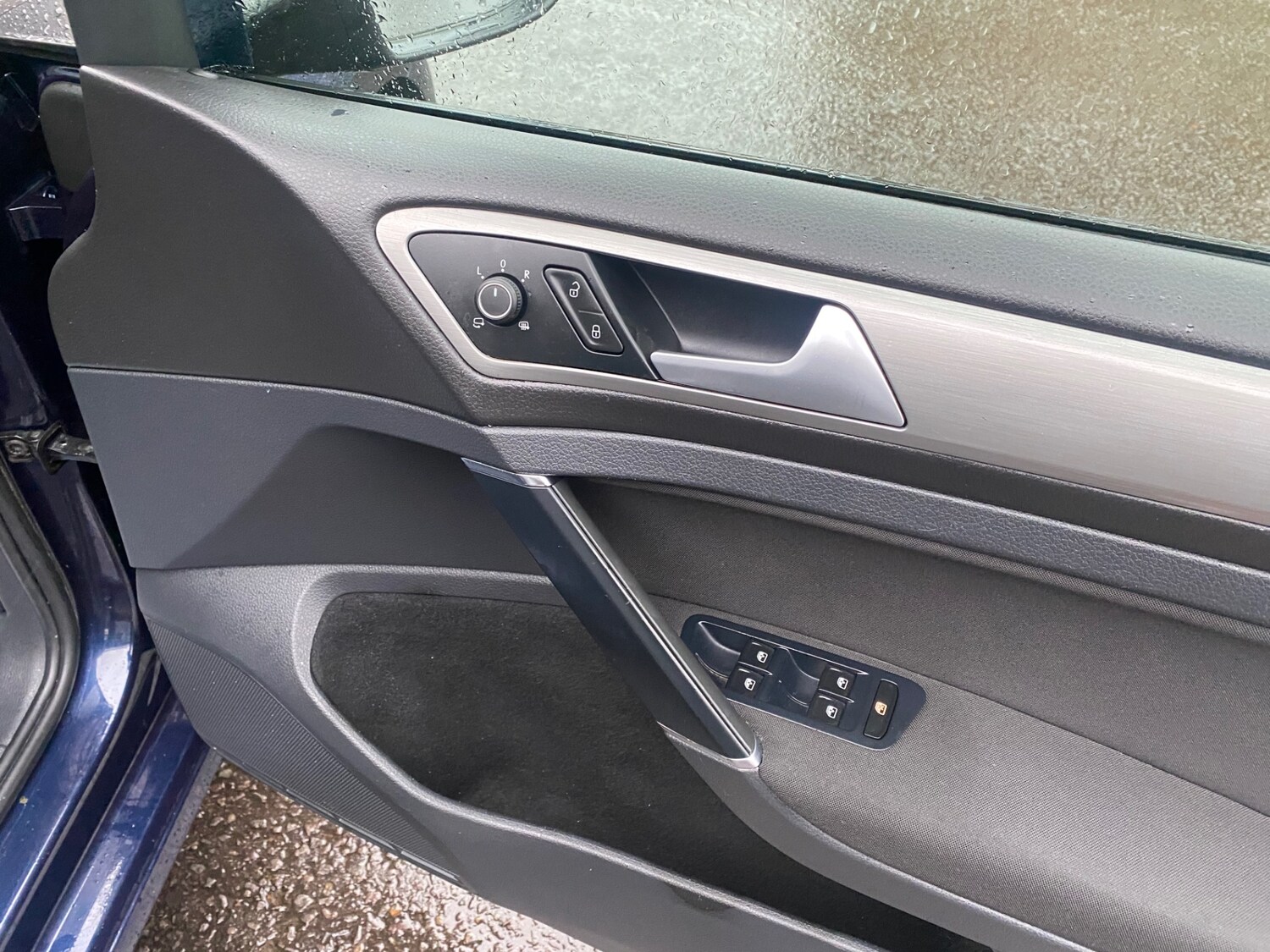 Used Volkswagen Golf 2016 for sale - 77848511: Photo 16