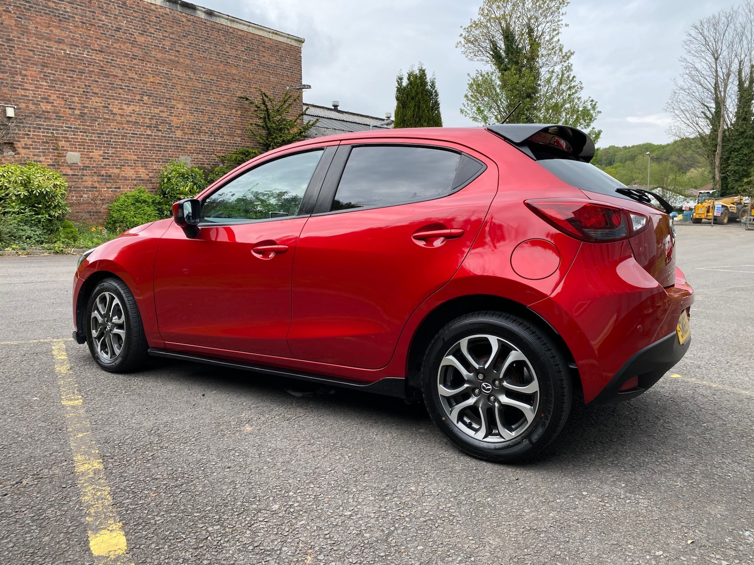 Used Mazda Mazda2 2015 for sale - 76808010: Photo 3