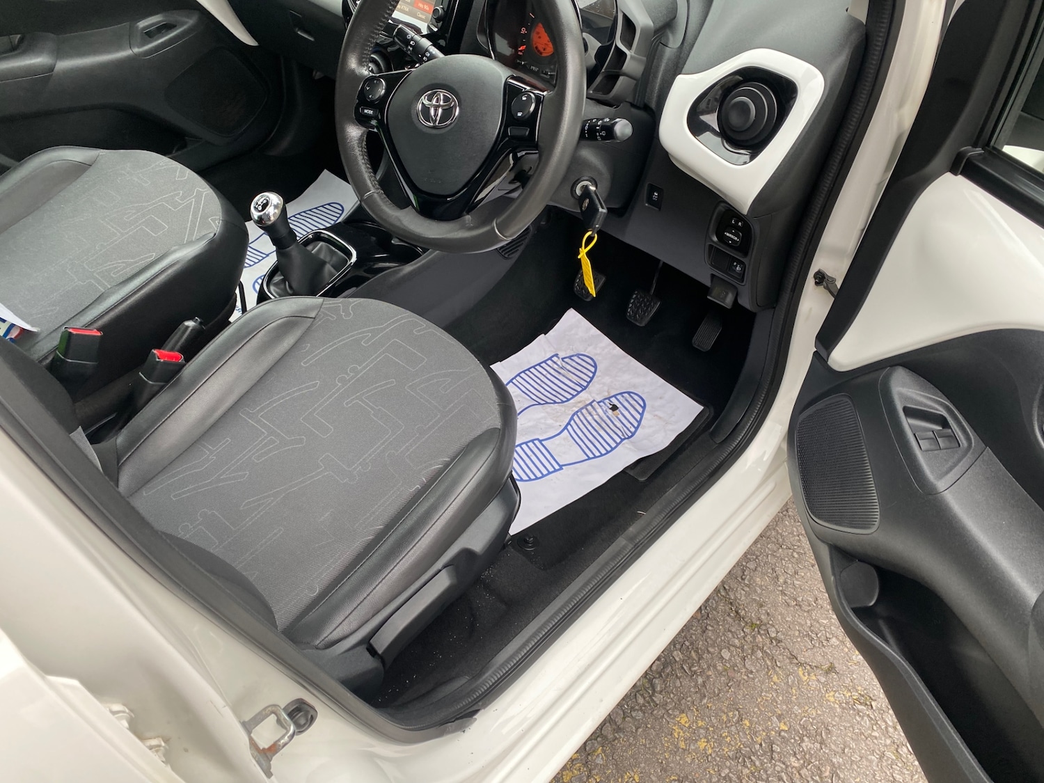 Used Toyota AYGO 2014 for sale - 77418542: Photo 10