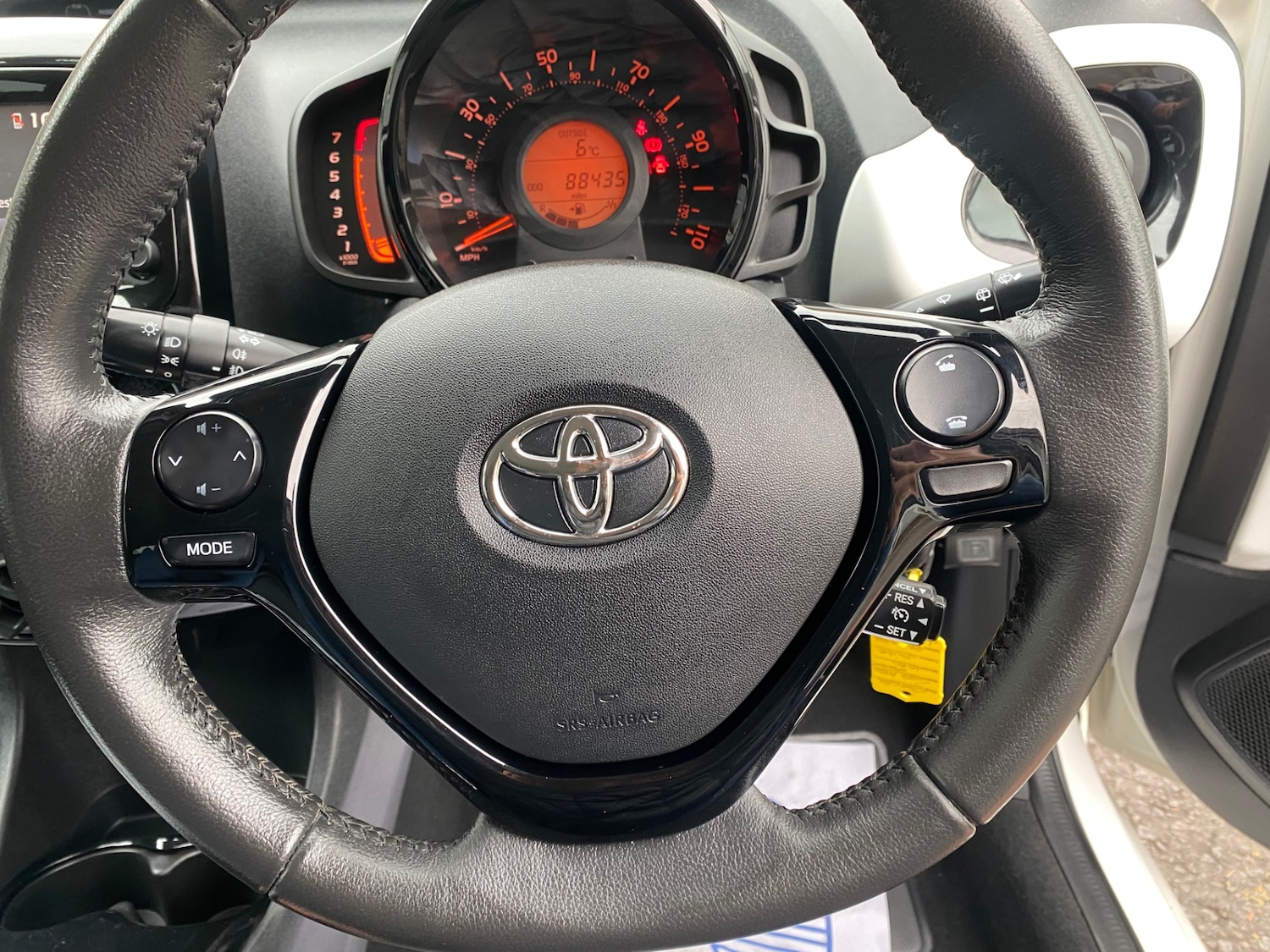 Used Toyota AYGO 2014 for sale - 77418542: Photo 8