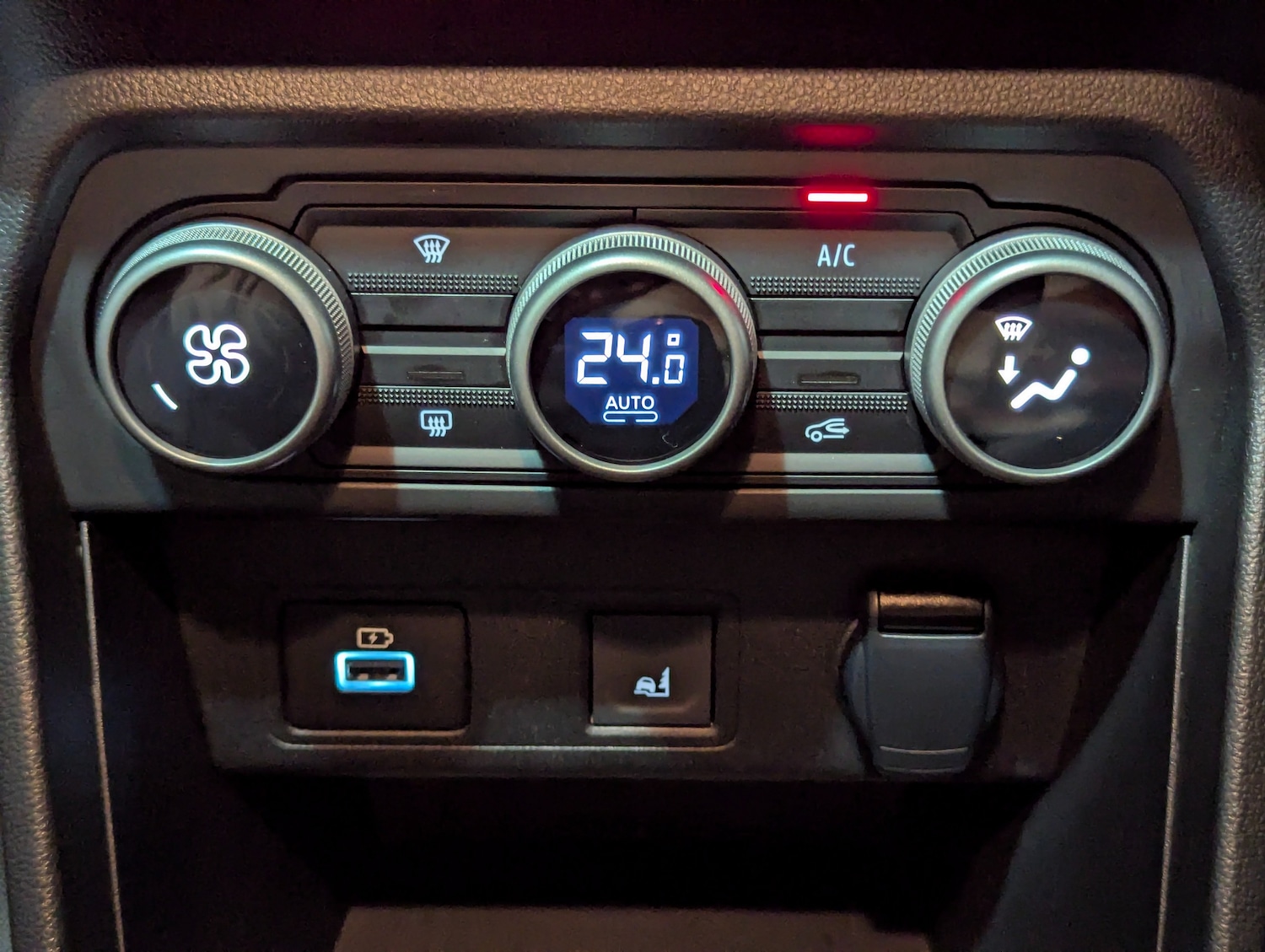 Used Dacia Sandero Stepway 2024 for sale - 76653814: Photo 36