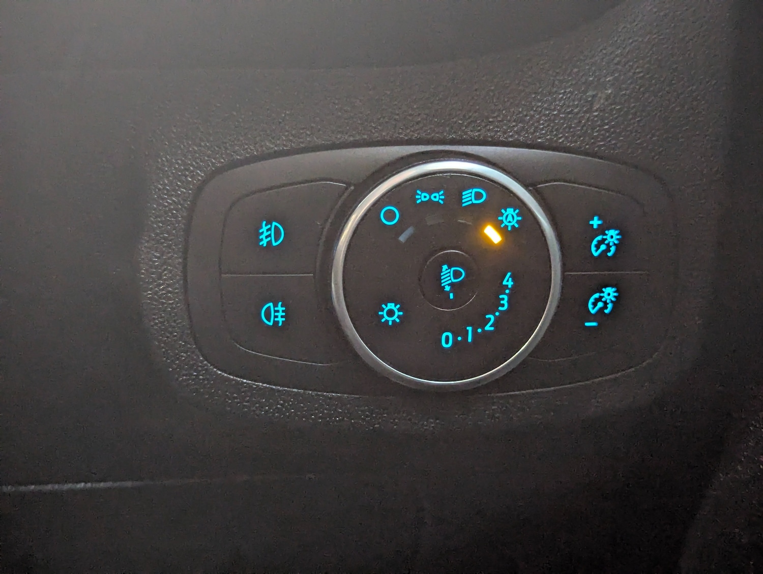 Used Ford Fiesta 2017 for sale - 76792448: Photo 15