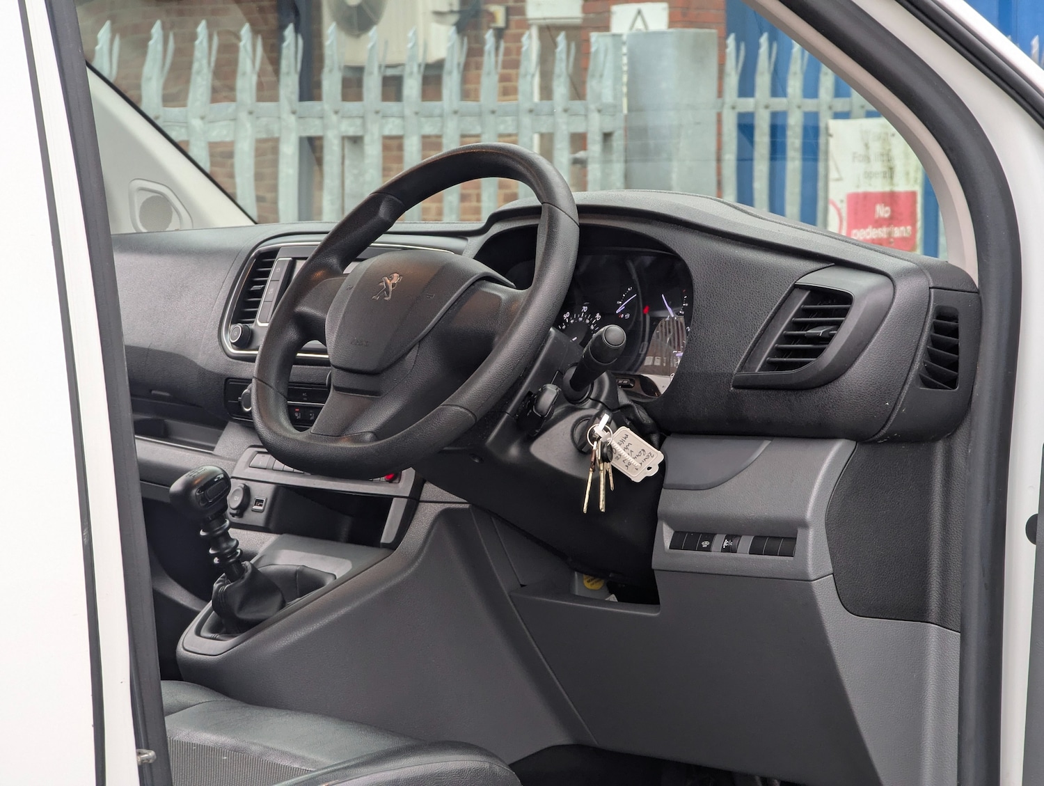 Used Peugeot Expert 2020 for sale - 77236192: Photo 23