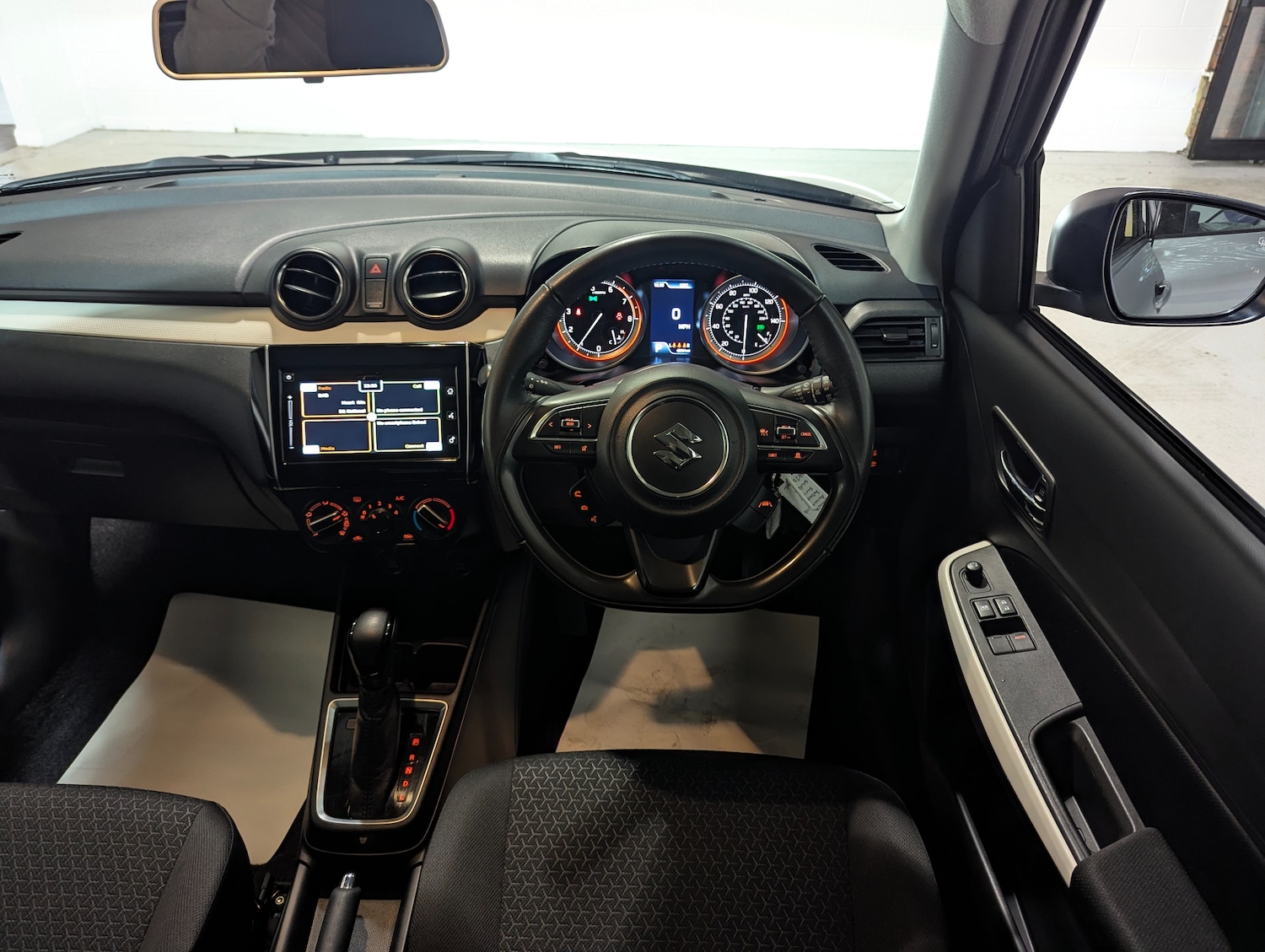 Used Suzuki Swift 2023 for sale - 76588757: Photo 13