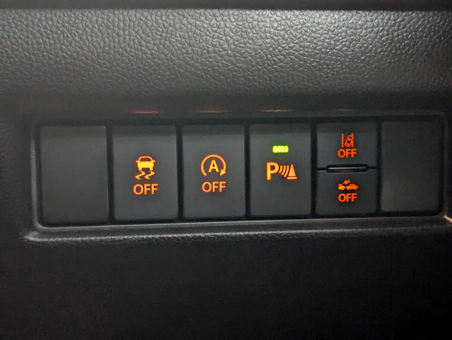 Used Suzuki Swift 2023 for sale - 76588757: Photo 16