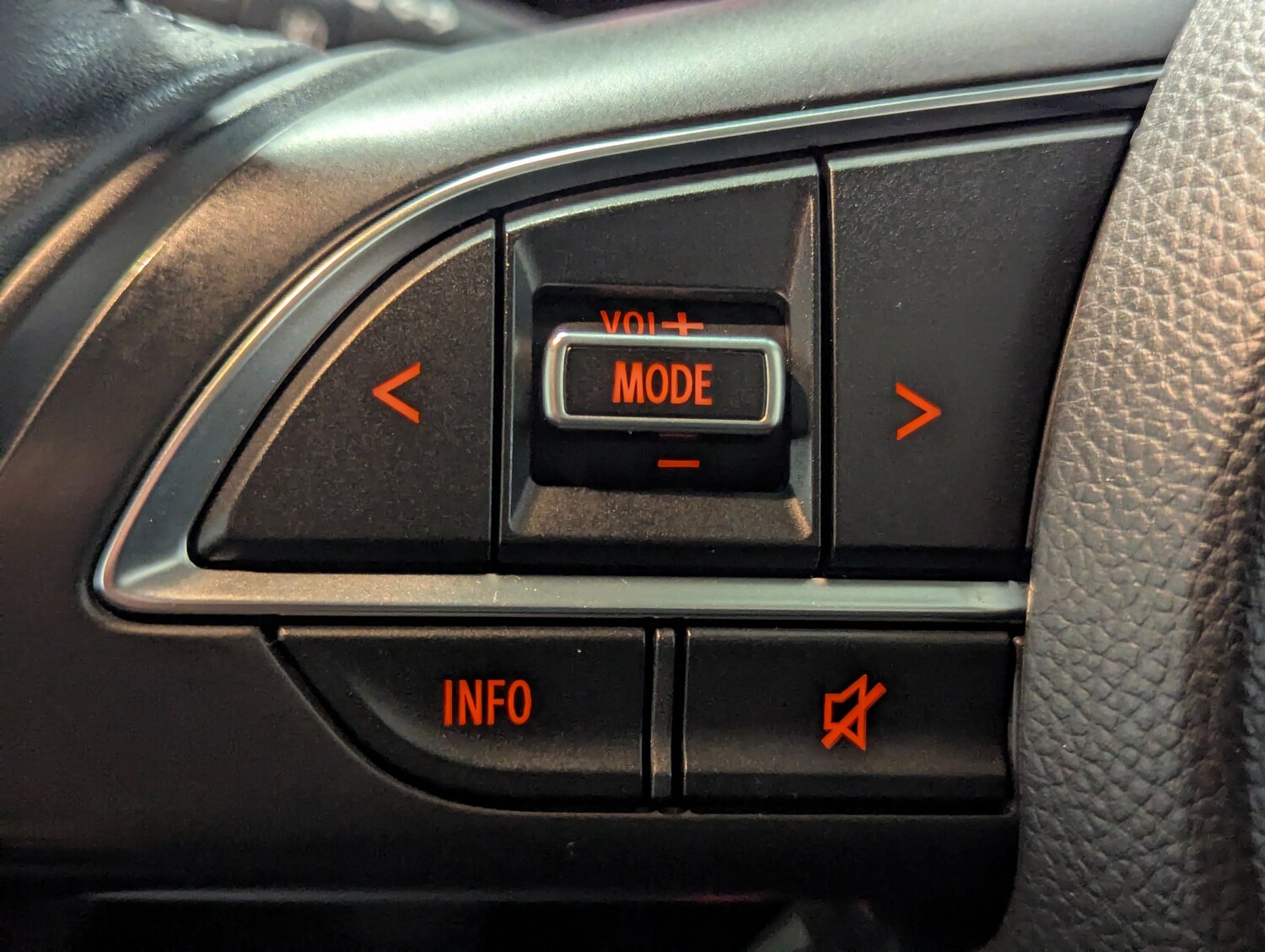 Used Suzuki Swift 2023 for sale - 76588757: Photo 17