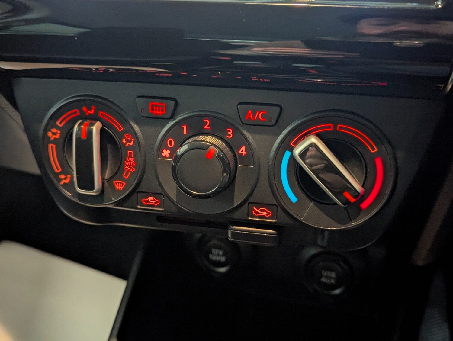 Used Suzuki Swift 2023 for sale - 76588757: Photo 30