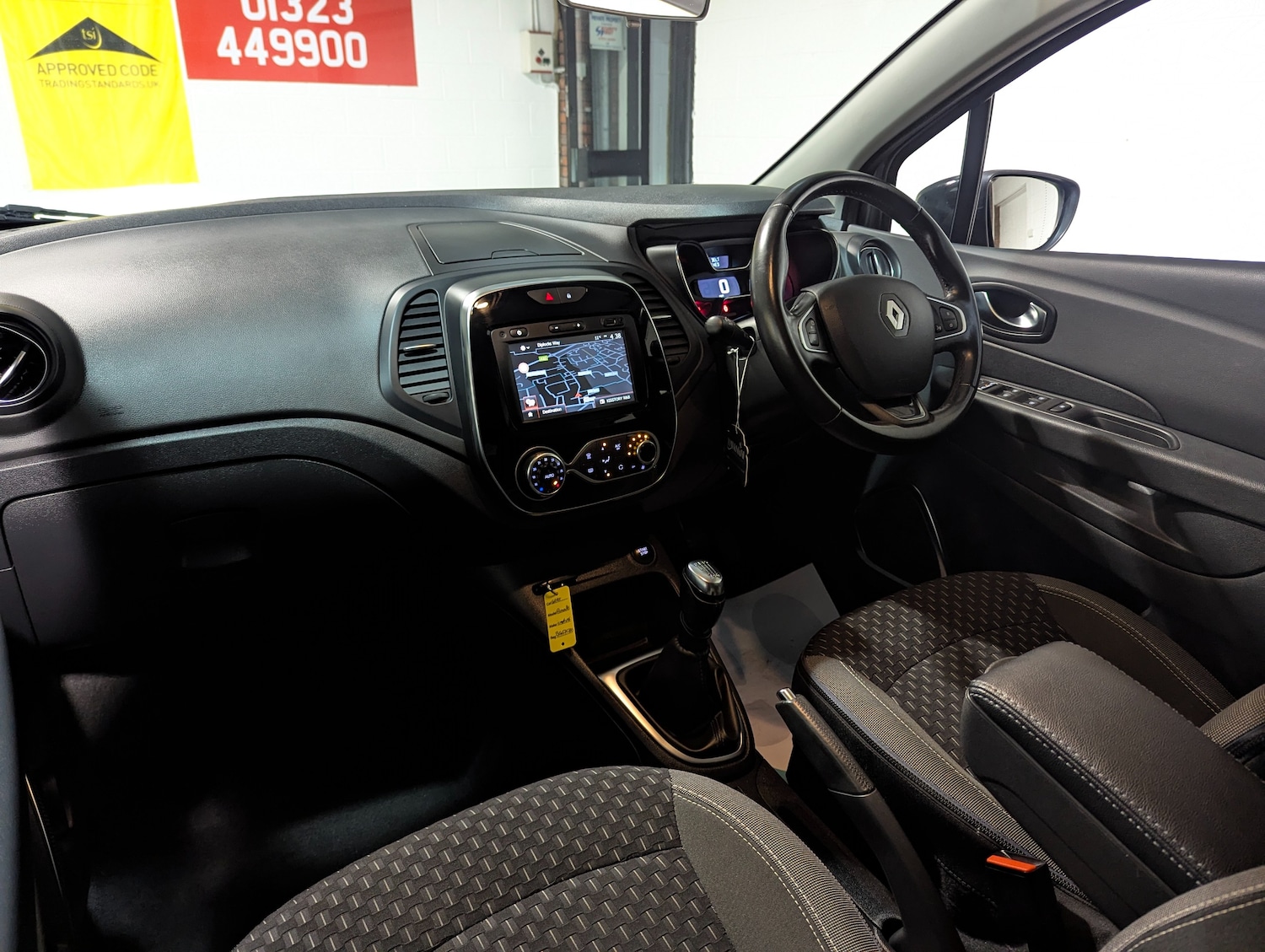 Used Renault Captur 2017 for sale - 77506058: Photo 6