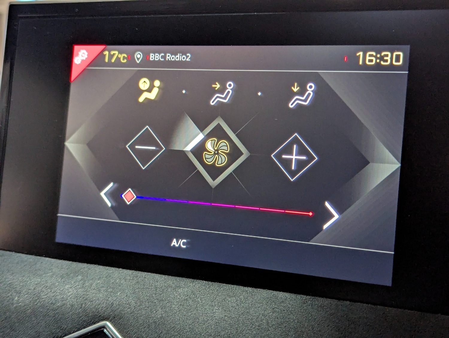 Used DS Automobiles DS 3 2019 for sale - 76287925: Photo 32