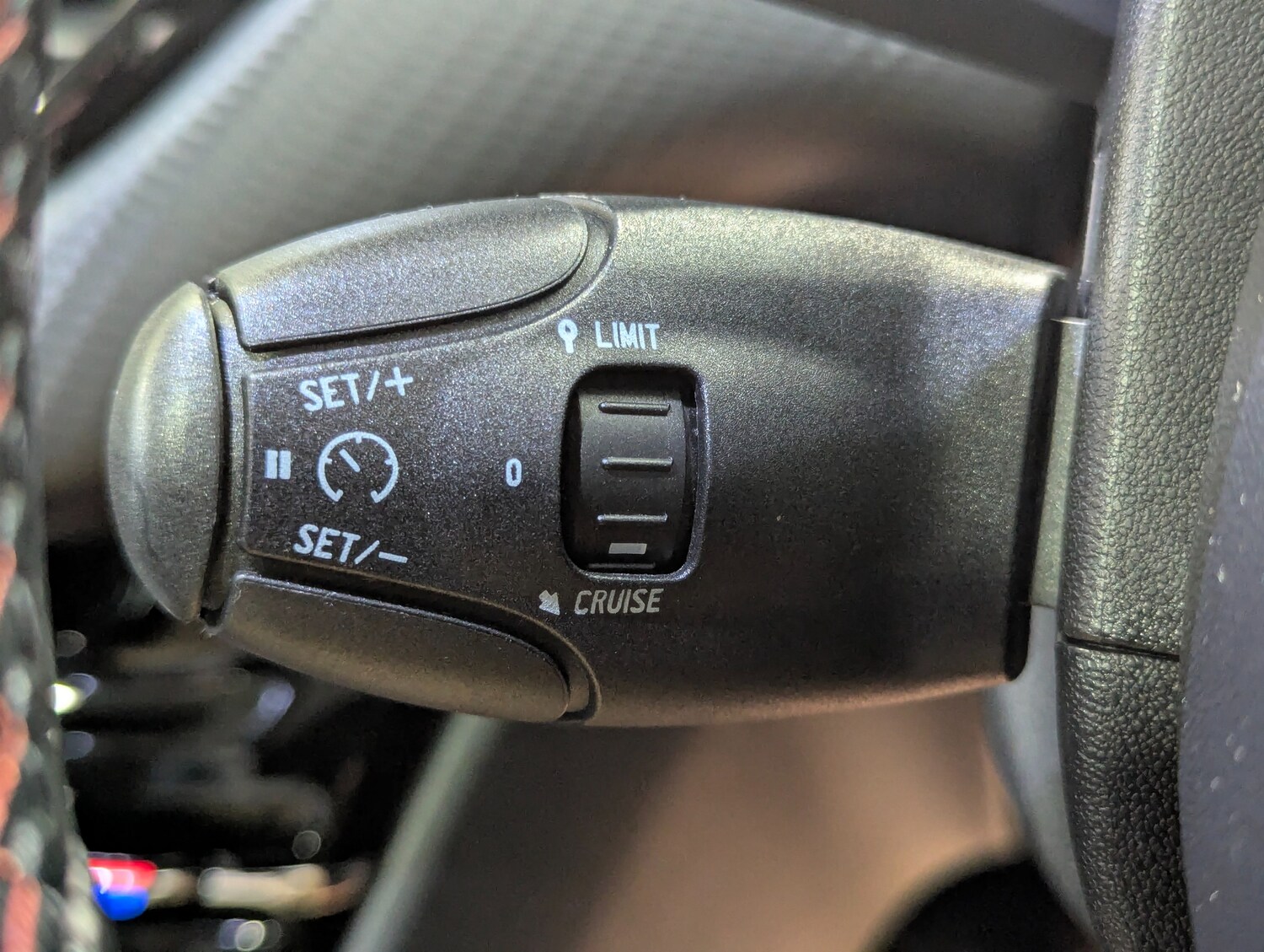 Used Peugeot 2008 2017 for sale - 76330480: Photo 19