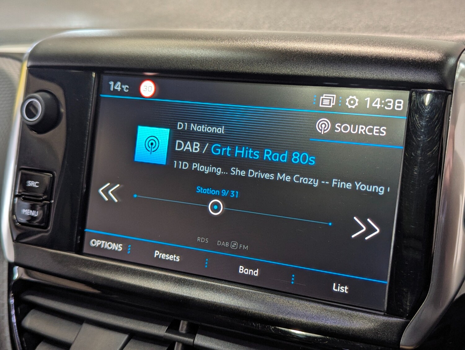 Used Peugeot 2008 2017 for sale - 76330480: Photo 24