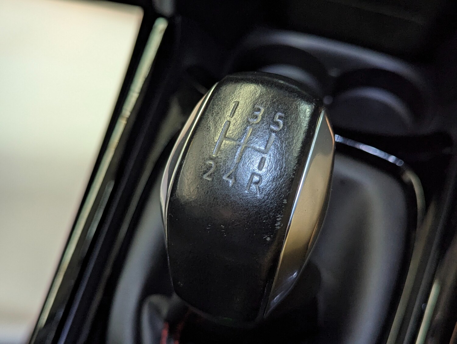 Used Peugeot 2008 2017 for sale - 76330480: Photo 35