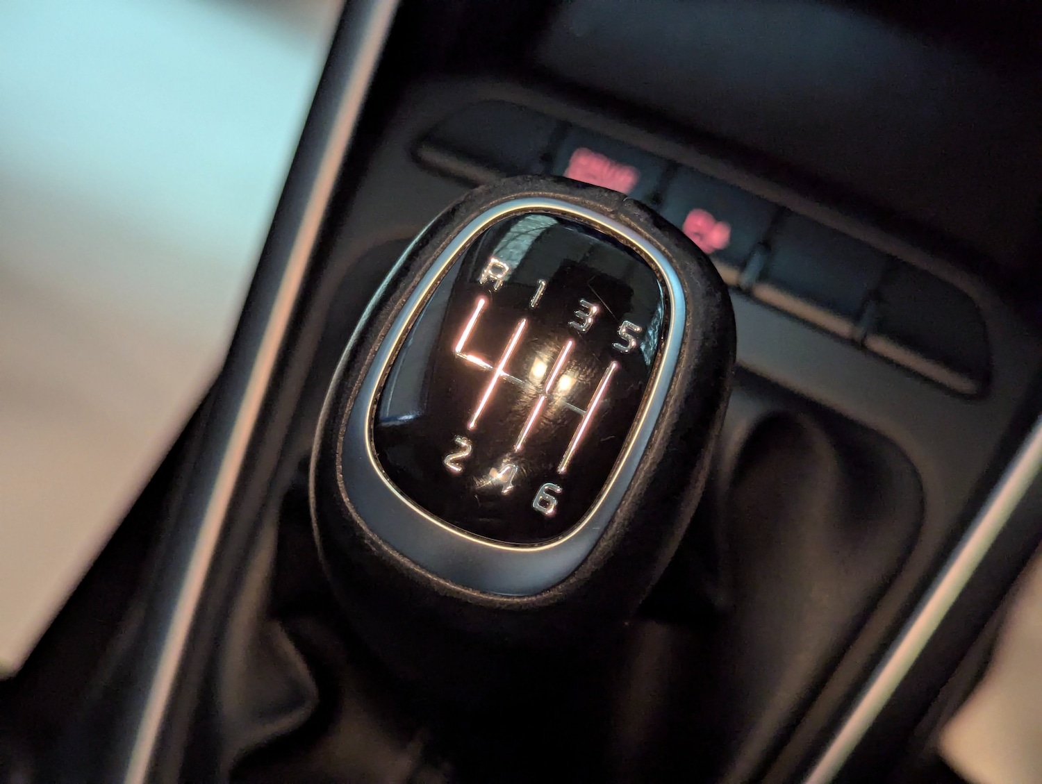 Used Kia Stonic 2022 for sale - 76641603: Photo 31