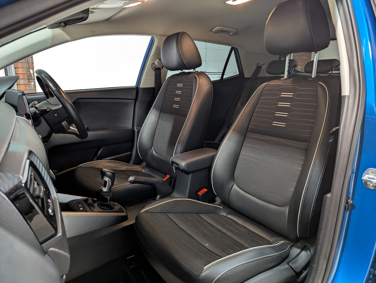 Used Kia Stonic 2022 for sale - 76641603: Photo 7