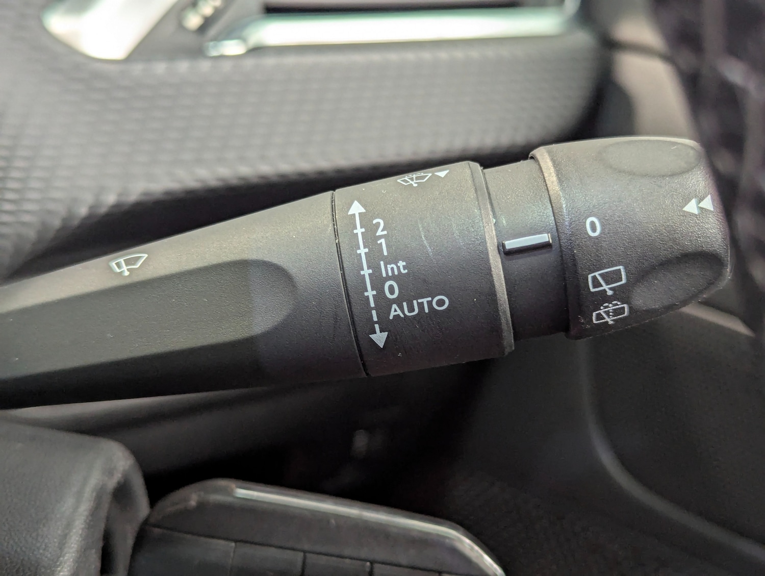 Used Peugeot 2008 2016 for sale - 76557827: Photo 22