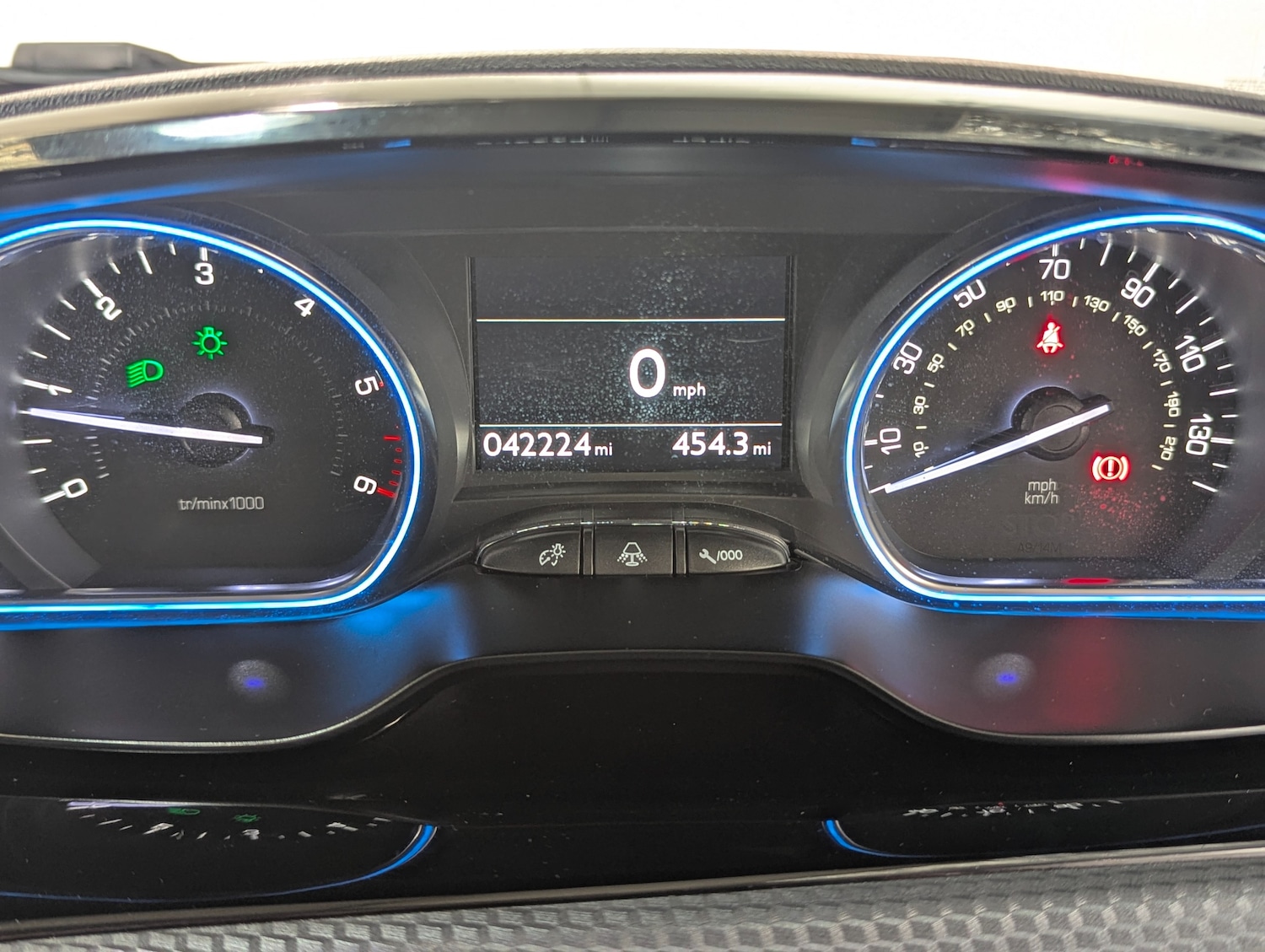 Used Peugeot 2008 2016 for sale - 76557827: Photo 25