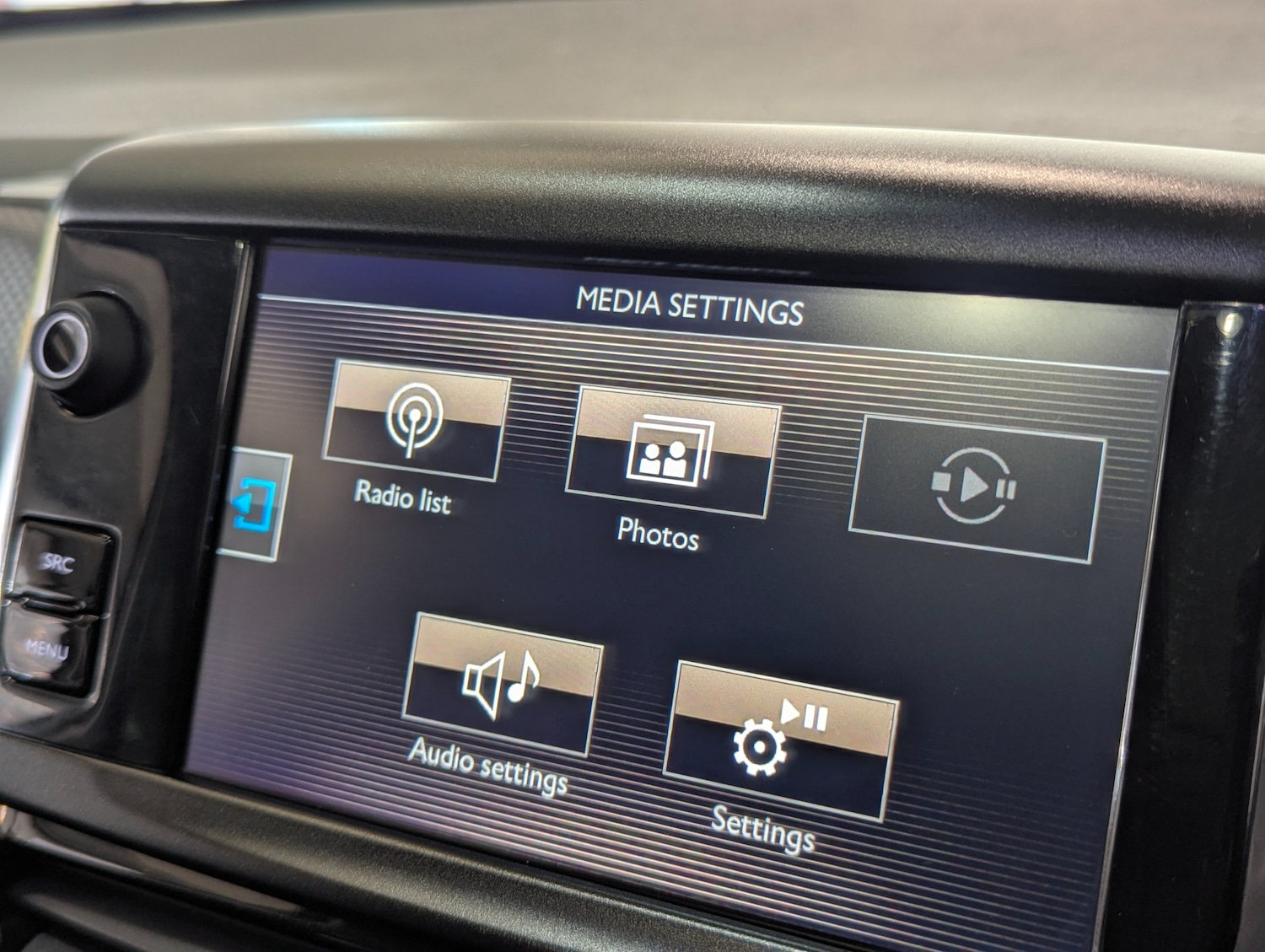 Used Peugeot 2008 2016 for sale - 76557827: Photo 30