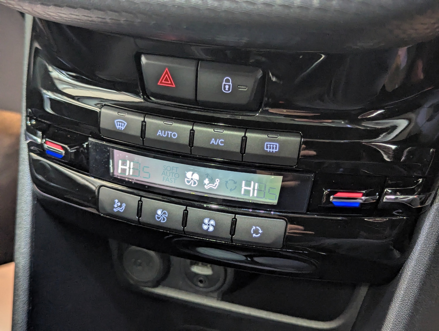 Used Peugeot 2008 2016 for sale - 76557827: Photo 40