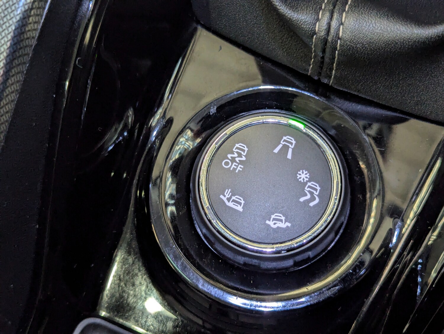 Used Peugeot 2008 2016 for sale - 76557827: Photo 44