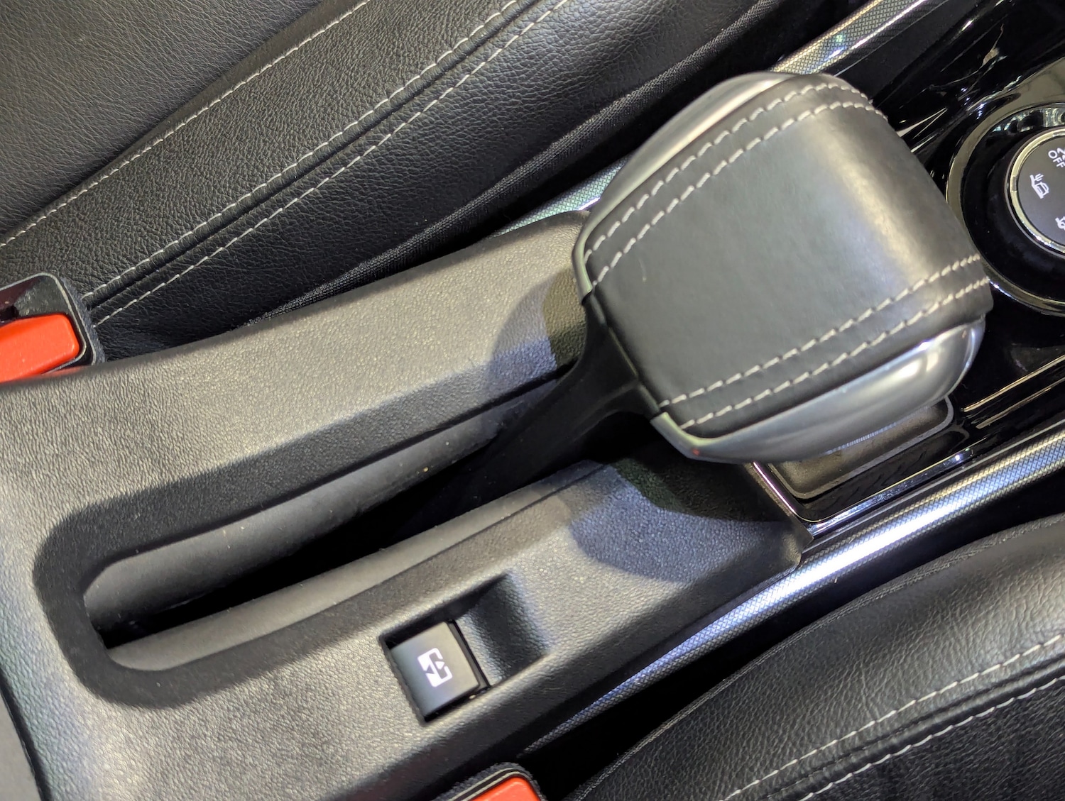 Used Peugeot 2008 2016 for sale - 76557827: Photo 45