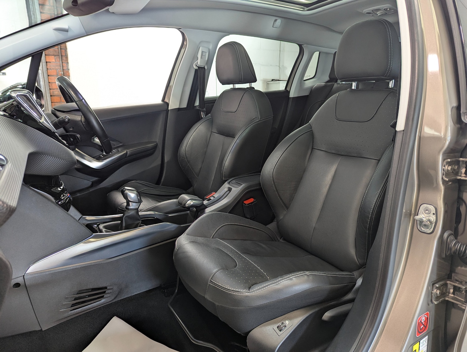 Used Peugeot 2008 2016 for sale - 76557827: Photo 8