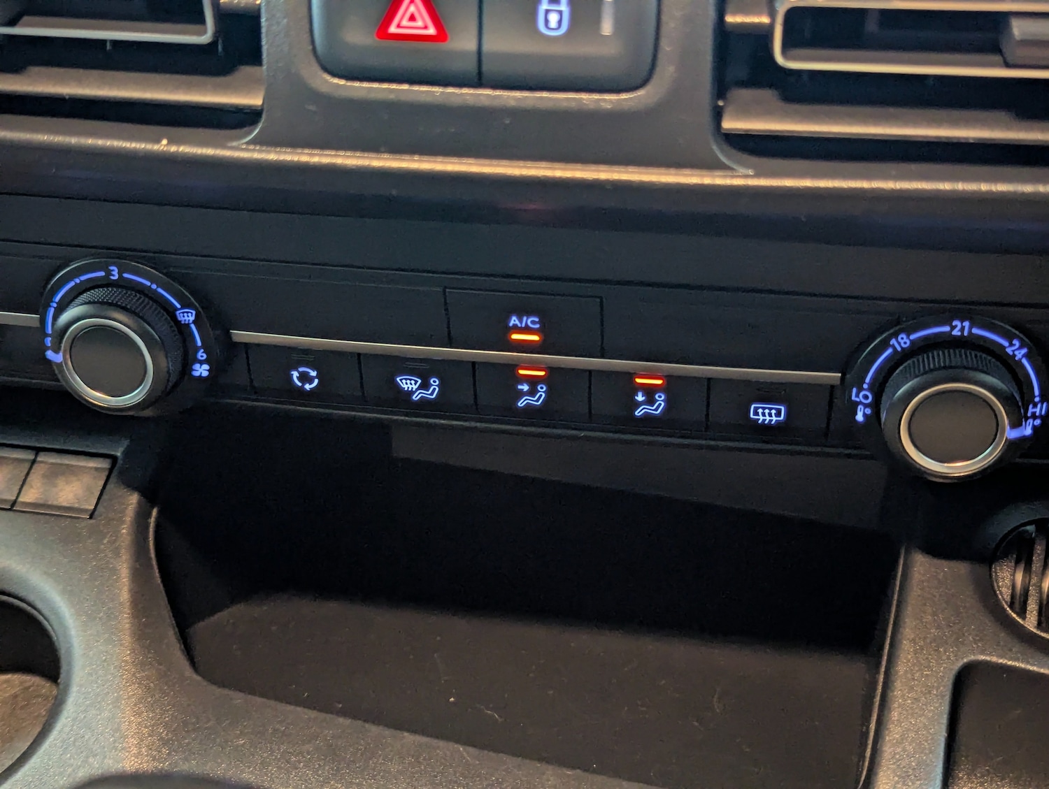 Used Vauxhall Combo Life 2020 for sale - 76287954: Photo 31