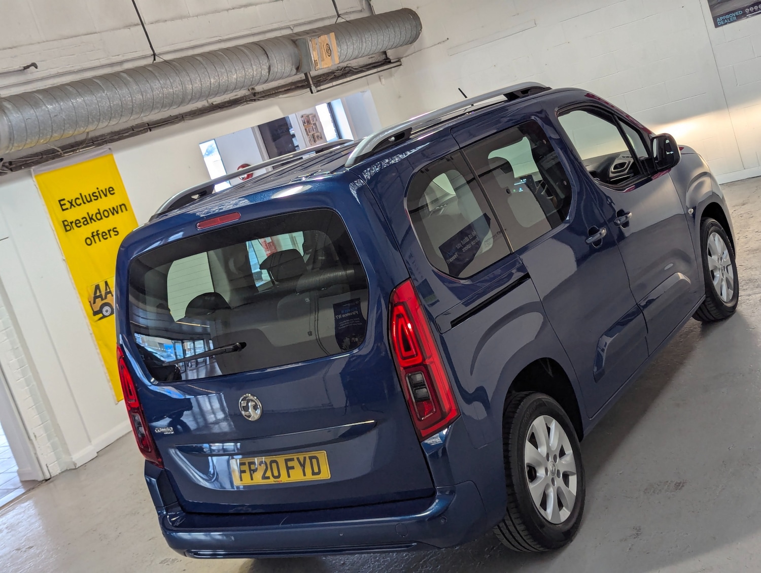 Used Vauxhall Combo Life 2020 for sale - 76287954: Photo 35