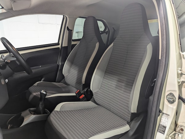 Used Toyota AYGO 2019 for sale - 73035279: Photo 9