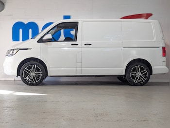 Used Volkswagen Transporter 2021 for sale - 76143640: Photo