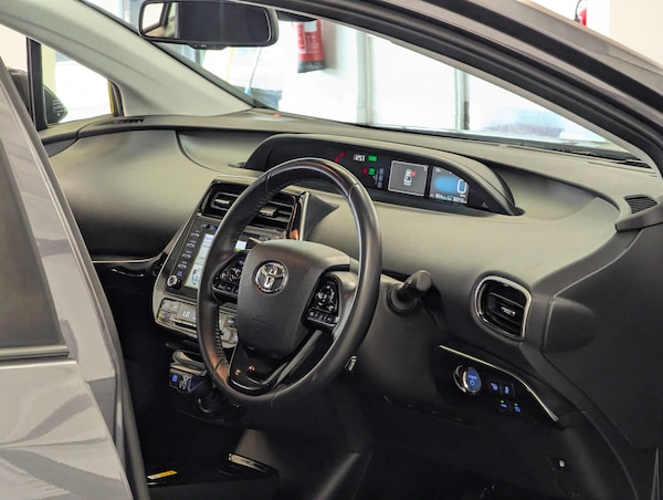 Used Toyota Prius 2020 for sale - 76030266: Photo 13