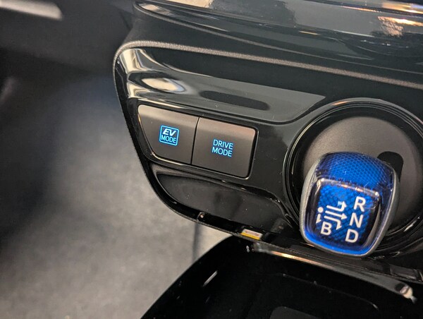 Used Toyota Prius 2020 for sale - 76030266: Photo 33