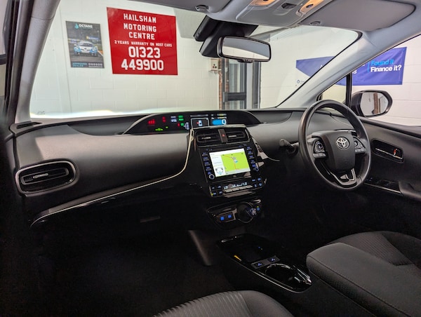 Used Toyota Prius 2020 for sale - 76030266: Photo 6