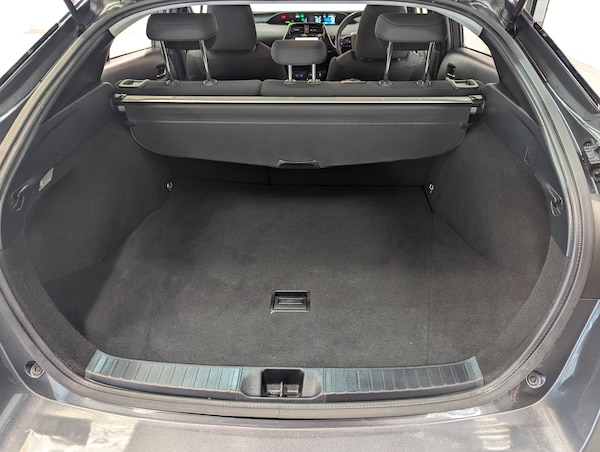 Used Toyota Prius 2020 for sale - 76030266: Photo 9