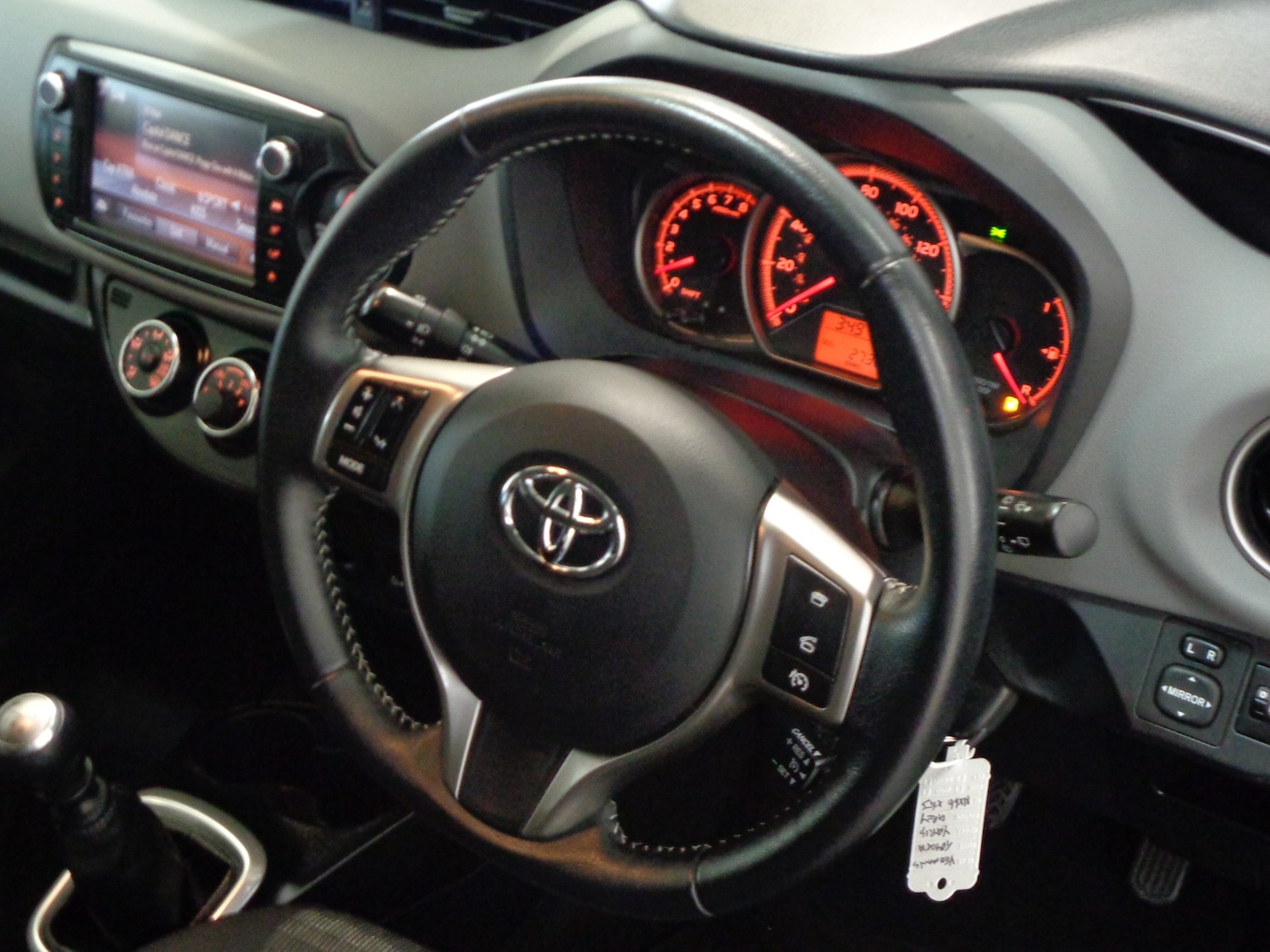 Used Toyota Yaris 2016 for sale - 77462951: Photo 11