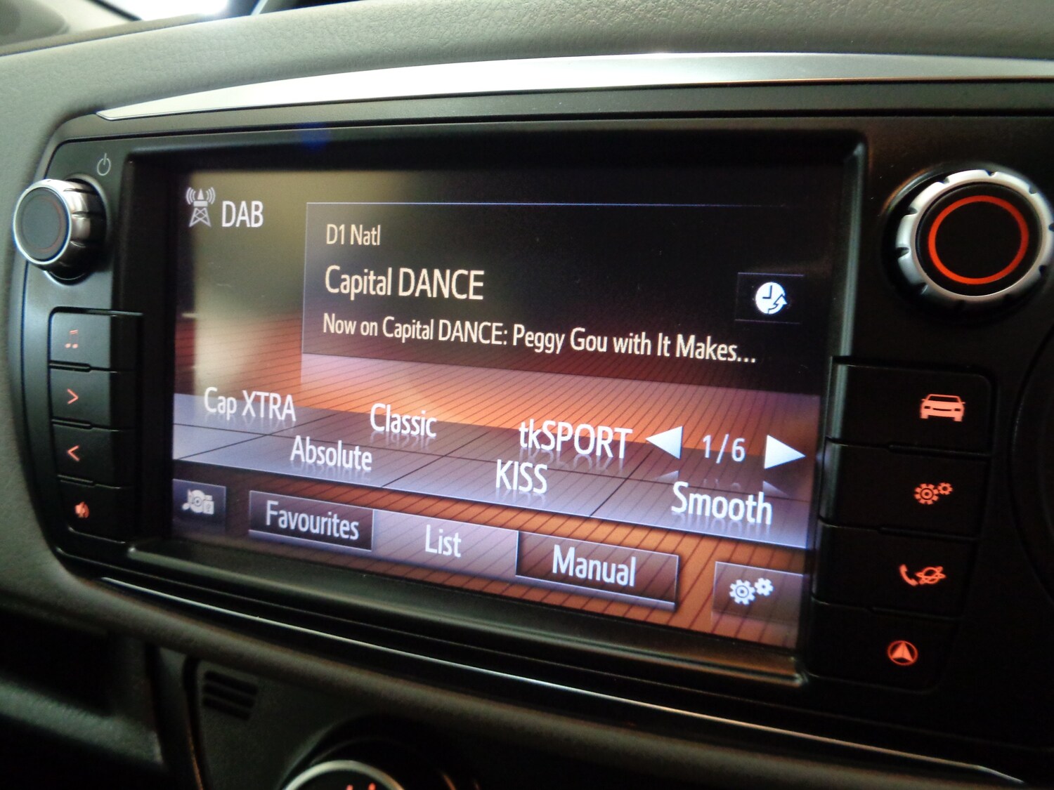 Used Toyota Yaris 2016 for sale - 77462951: Photo 18