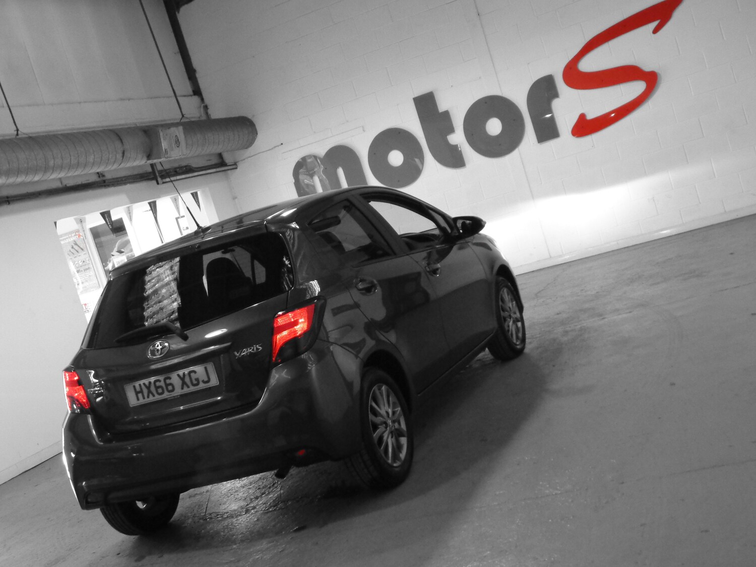 Used Toyota Yaris 2016 for sale - 77462951: Photo 29