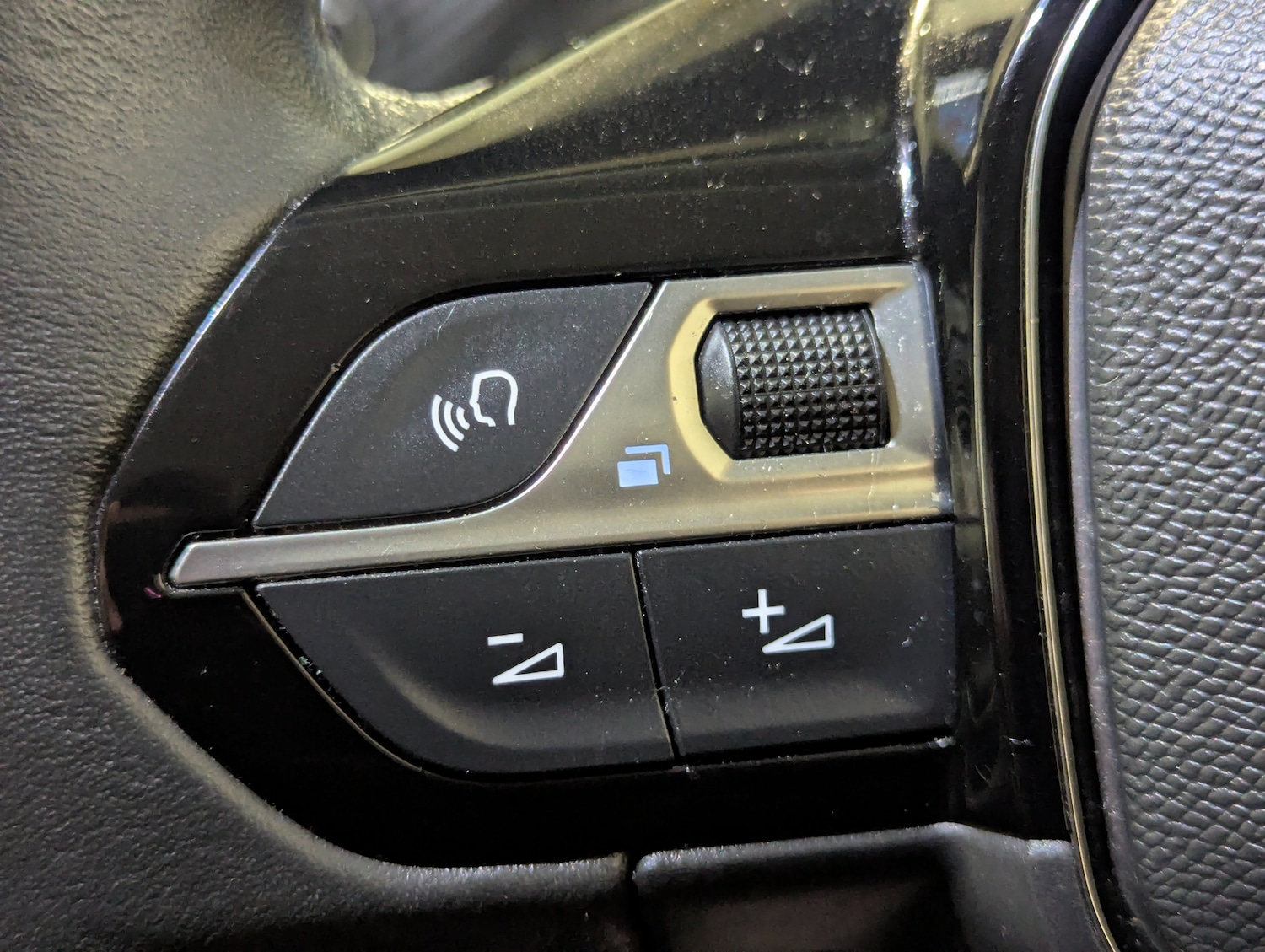 Used Peugeot 2008 2022 for sale - 76739350: Photo 16