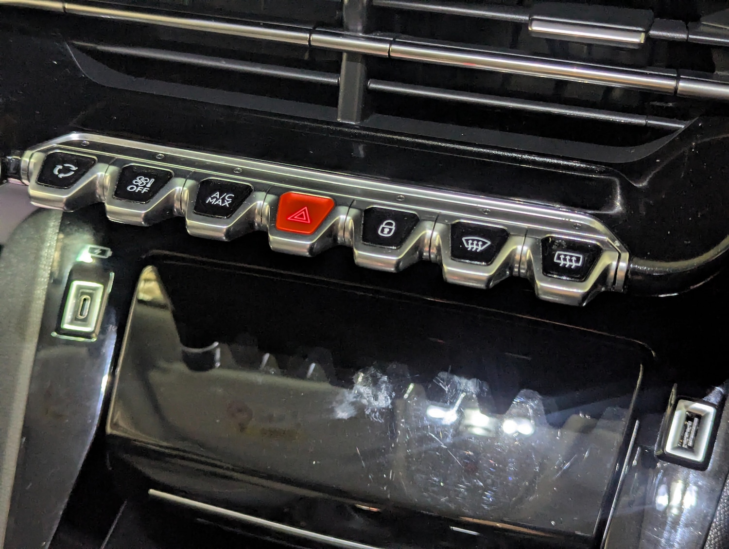 Used Peugeot 2008 2022 for sale - 76739350: Photo 35