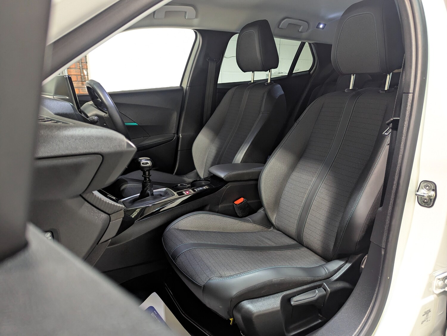 Used Peugeot 2008 2022 for sale - 76739350: Photo 6