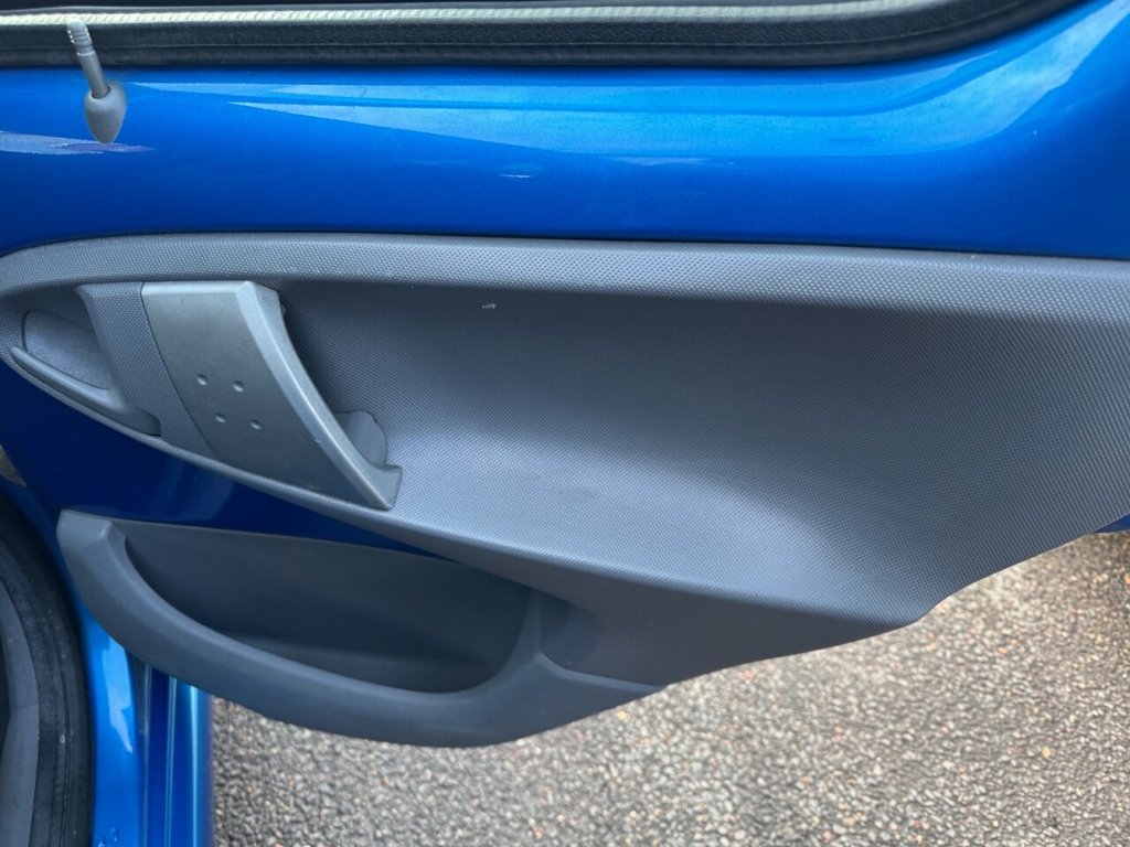 Used Toyota AYGO 2010 for sale - 77394526: Photo 14