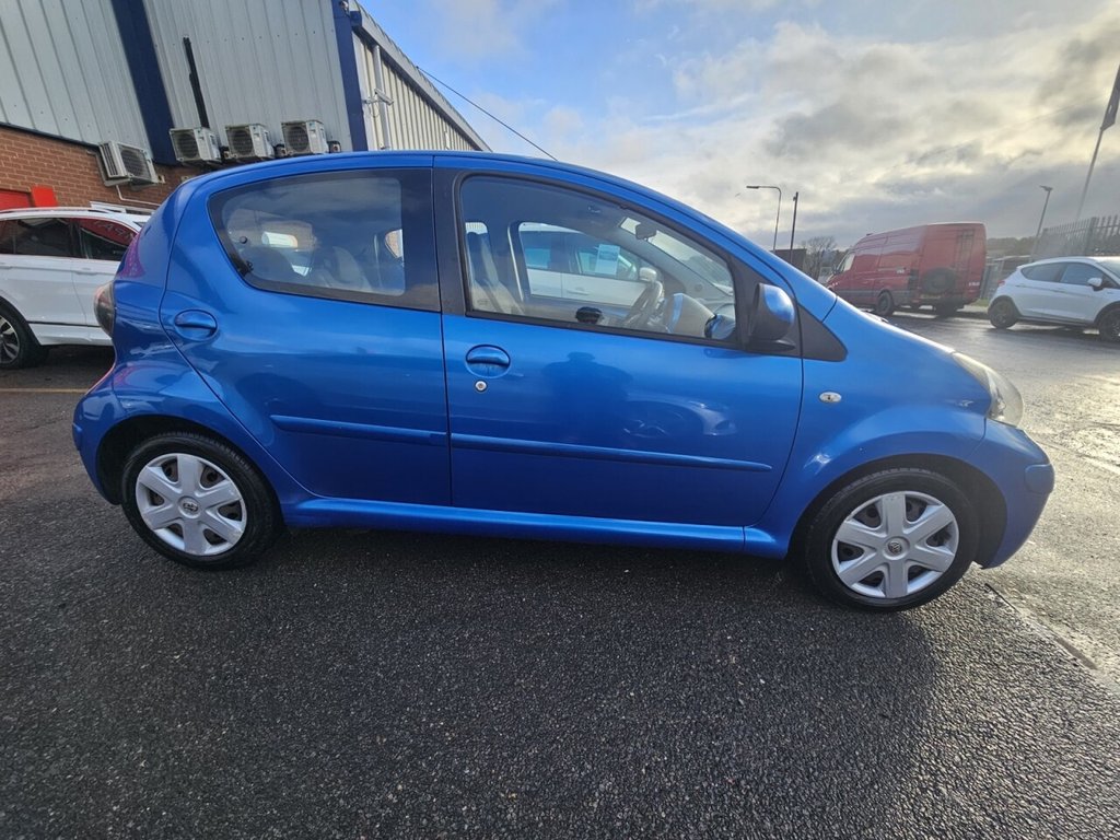 Used Toyota AYGO 2010 for sale - 77394526: Photo 7