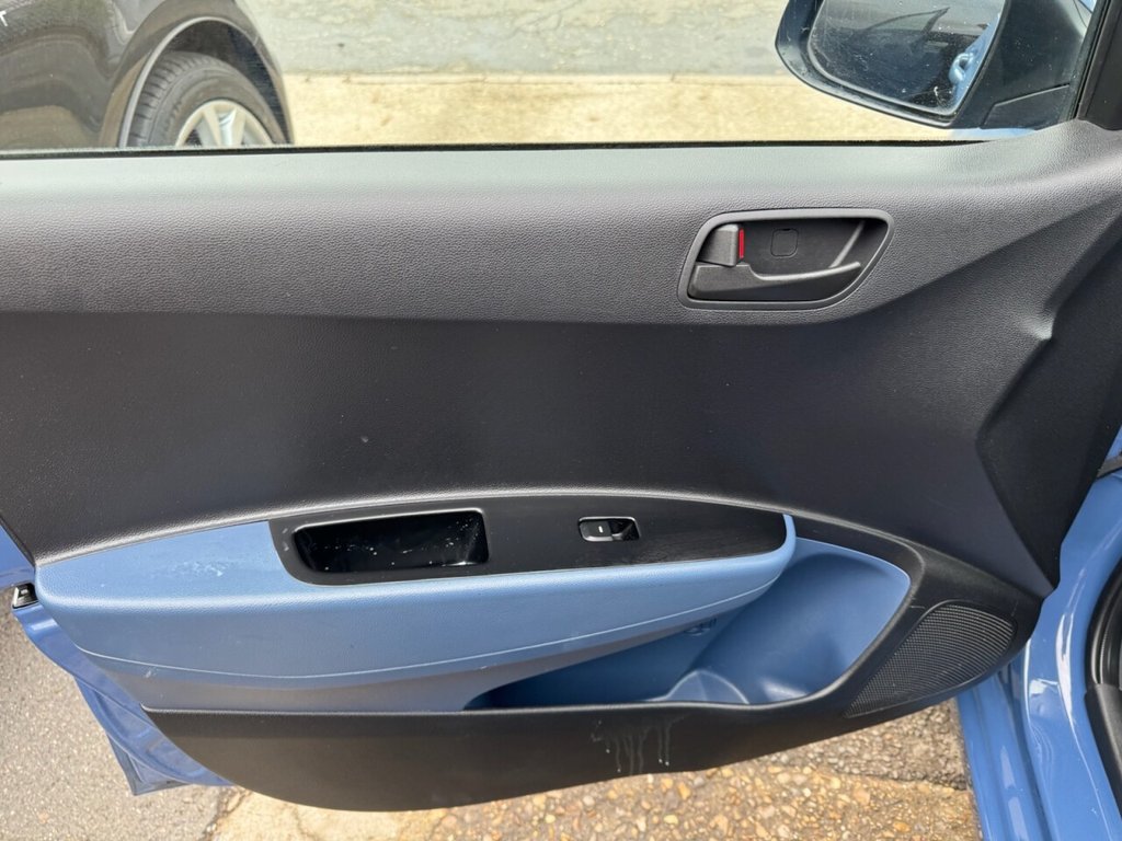 Used Hyundai i10 2015 for sale - 76190431: Photo 17