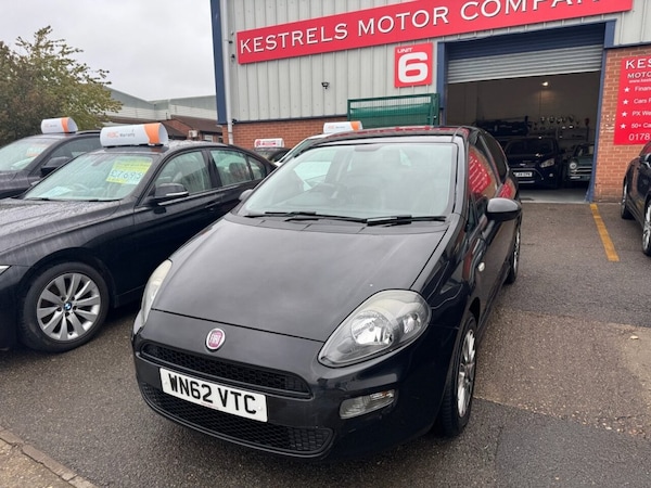 Used Fiat Punto 2012 for sale - 76190437: Photo 10