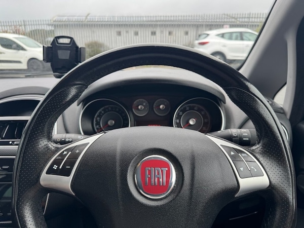 Used Fiat Punto 2012 for sale - 76190437: Photo 25