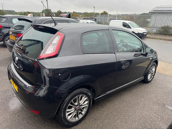 Used Fiat Punto 2012 for sale - 76190437: Photo 5