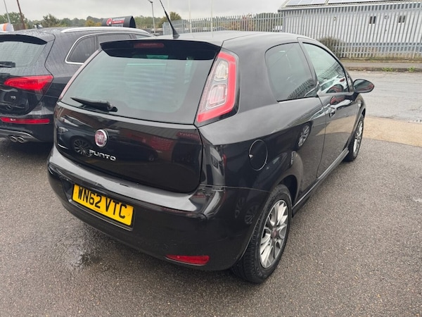 Used Fiat Punto 2012 for sale - 76190437: Photo 6