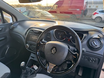 Used Renault Captur 2013 for sale - 77952708: Photo